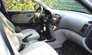 北京现代伊兰特悦动 北京现代伊兰特悦动